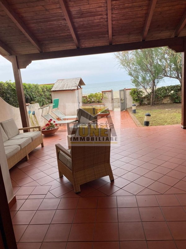 casa indipendente in vendita a Sessa Aurunca