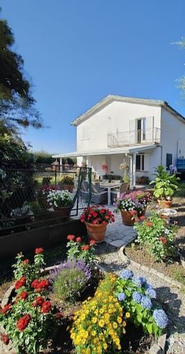 casa indipendente in vendita a Sessa Aurunca