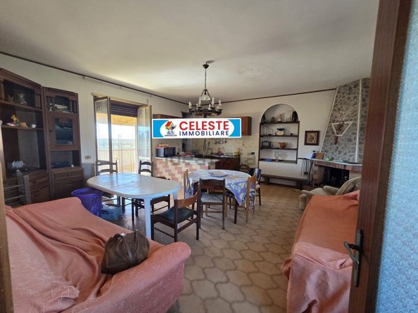 casa indipendente in vendita a Sessa Aurunca in zona Fasani