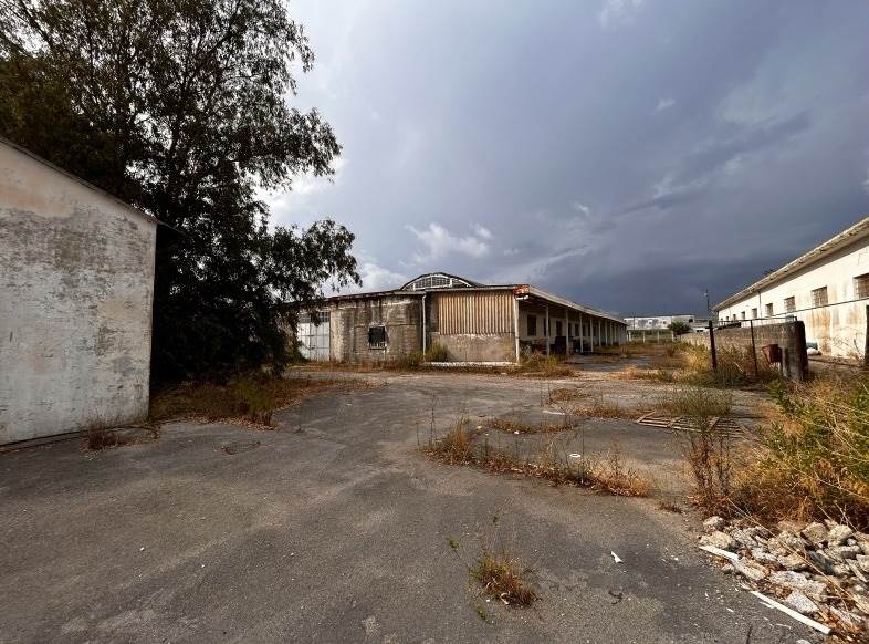 capannone in vendita a Sessa Aurunca