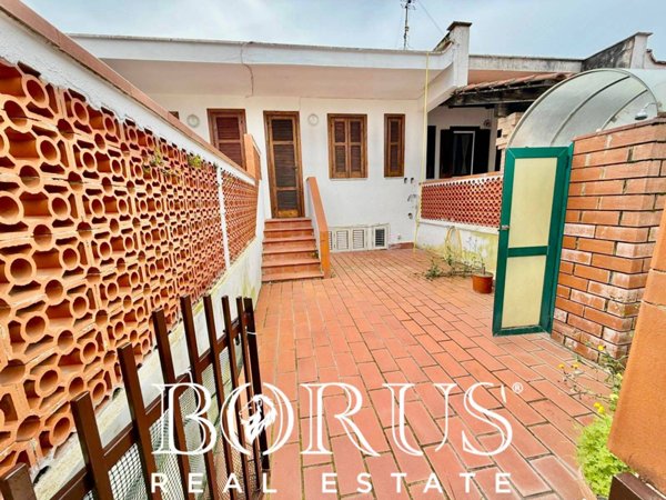 casa indipendente in vendita a Sessa Aurunca