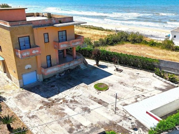 casa indipendente in vendita a Sessa Aurunca