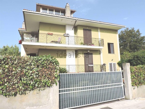 casa indipendente in vendita a Sessa Aurunca in zona Carano