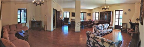 casale in vendita a Sessa Aurunca