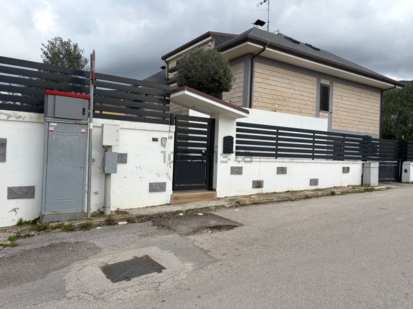 quadrivano in vendita a Sessa Aurunca