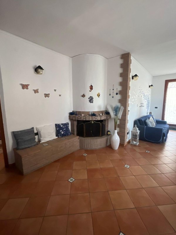 appartamento in vendita a Sessa Aurunca in zona Baia Domizia