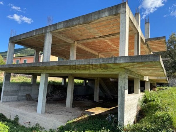 appartamento in vendita a Sessa Aurunca in zona Avezzano