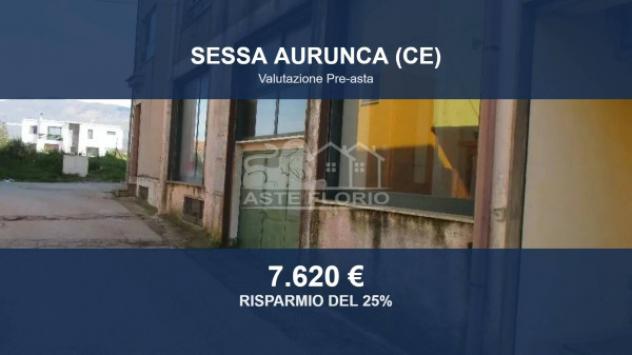 locale di sgombero in vendita a Sessa Aurunca