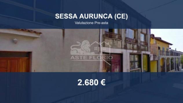 locale commerciale in vendita a Sessa Aurunca in zona San Castrese