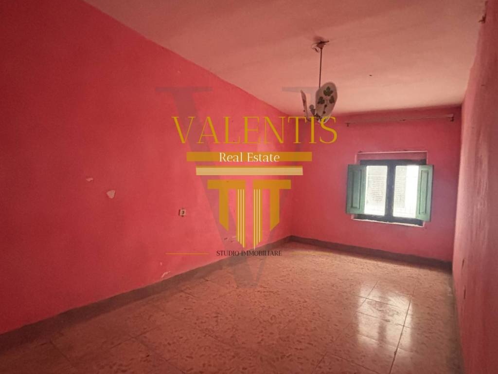 casa indipendente in vendita a Sessa Aurunca in zona San Castrese