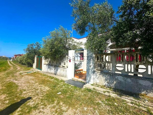 casa indipendente in vendita a Sessa Aurunca