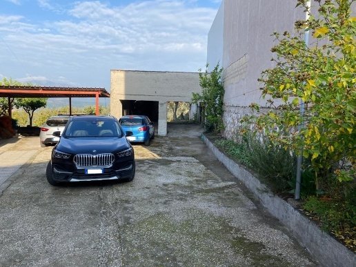 casa indipendente in vendita a Sessa Aurunca in zona Corigliano