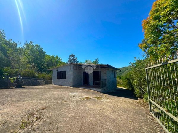 casa indipendente in vendita a Sessa Aurunca in zona Piedimonte