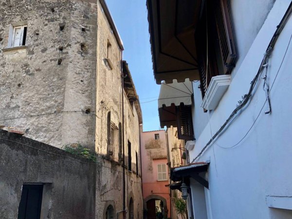 intera palazzina in vendita a Sessa Aurunca
