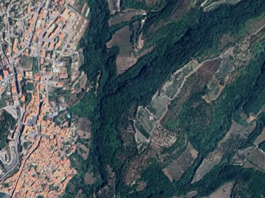 locale di sgombero in vendita a Sessa Aurunca in zona San Castrese