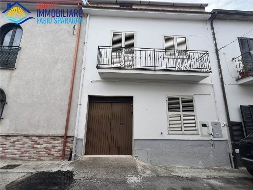 casa indipendente in vendita a Sessa Aurunca in zona Carano