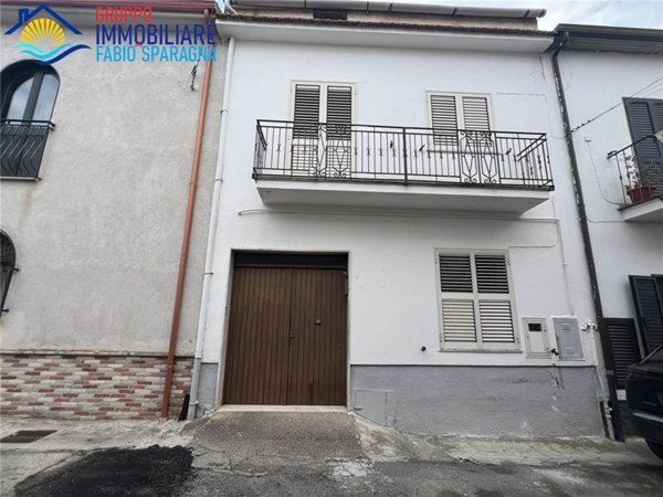 casa indipendente in vendita a Sessa Aurunca in zona Carano