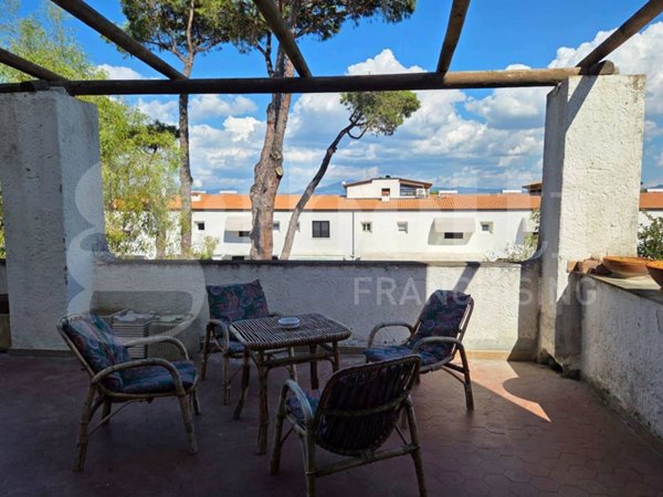 appartamento in vendita a Sessa Aurunca in zona Baia Domizia
