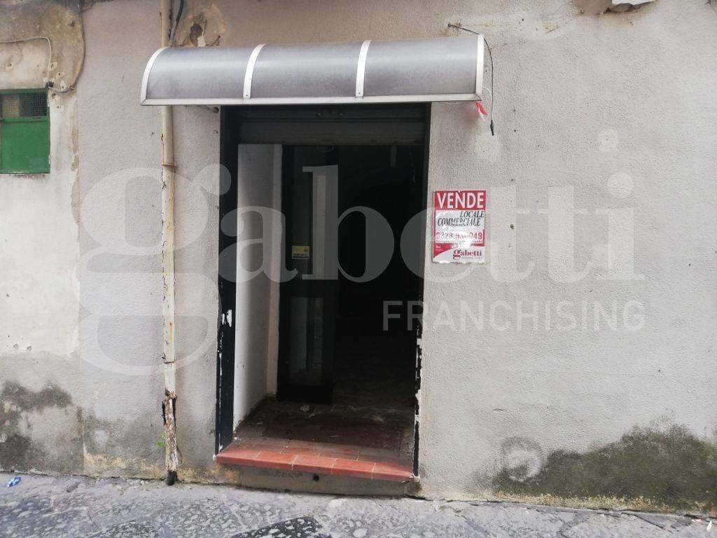 negozio in vendita a Sessa Aurunca