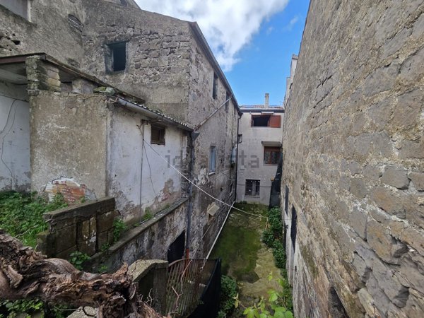 casa semindipendente in vendita a Sessa Aurunca in zona Cascano