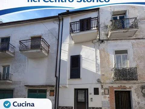 casa indipendente in vendita a Sessa Aurunca in zona Lauro