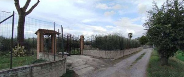 casa indipendente in vendita a Sessa Aurunca
