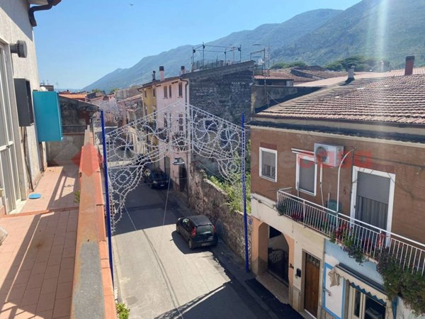 appartamento in vendita a Sessa Aurunca in zona Gusti