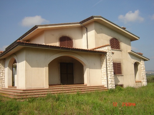 casa indipendente in vendita a Sessa Aurunca