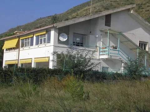 casa indipendente in vendita a Sessa Aurunca
