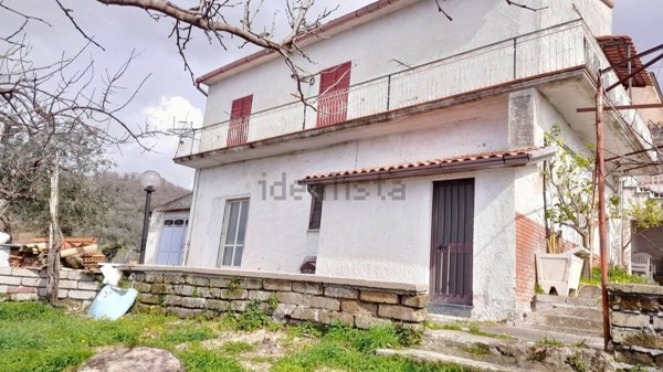 casa indipendente in vendita a Sessa Aurunca in zona San Martino