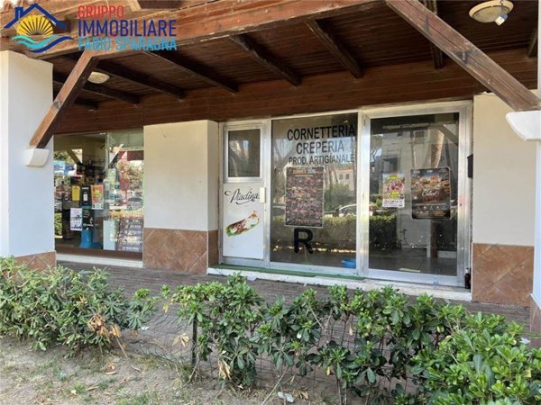 locale commerciale in vendita a Sessa Aurunca in zona Baia Domizia