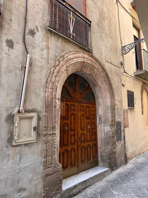 casa indipendente in vendita a Sessa Aurunca