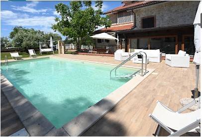 casa indipendente in vendita a Sessa Aurunca