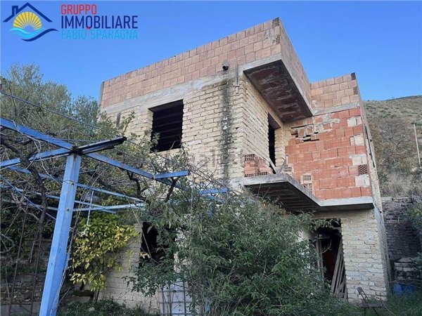 casa indipendente in vendita a Sessa Aurunca