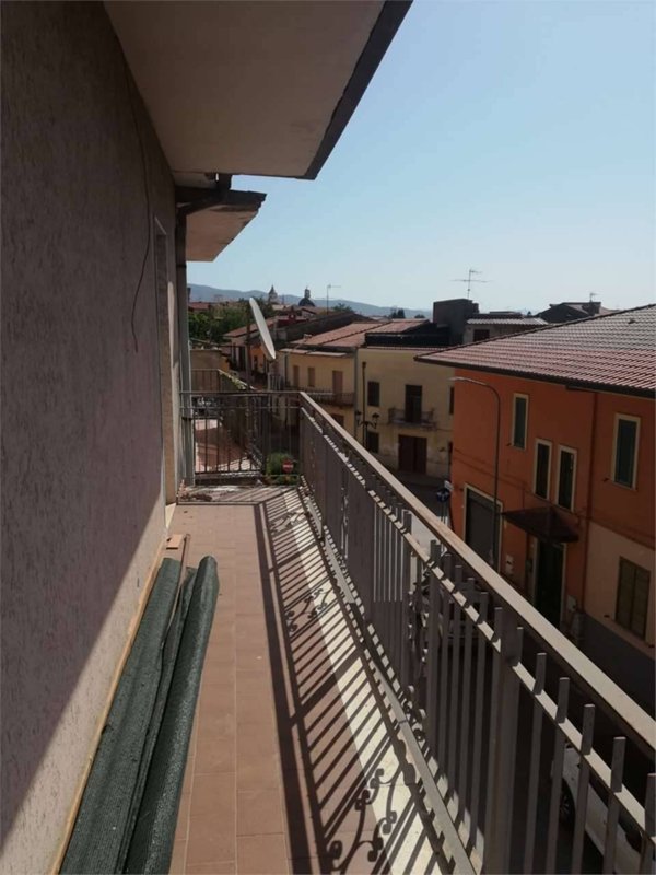 intera palazzina in vendita a Sparanise