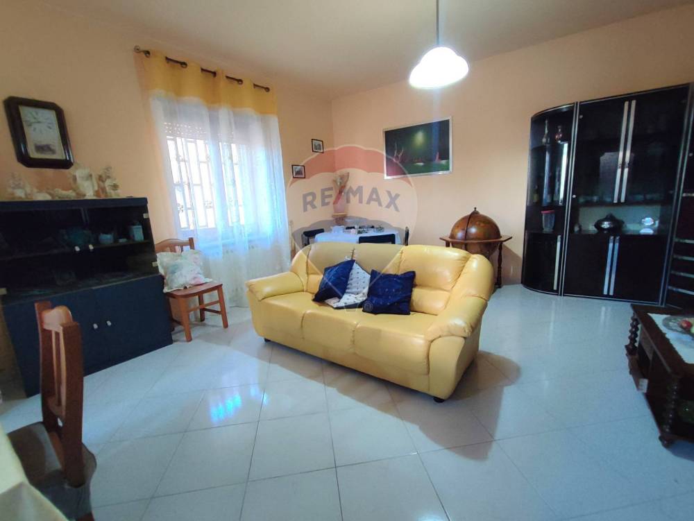 casa indipendente in vendita a Sparanise