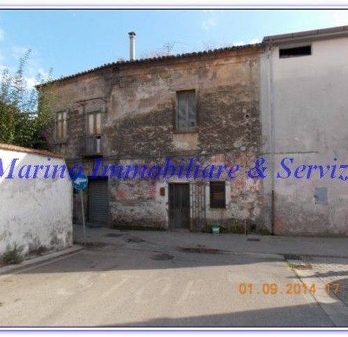 casa indipendente in vendita a Sparanise