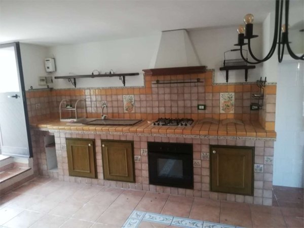 casa indipendente in vendita a Sparanise