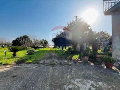 casa indipendente in vendita a Sparanise