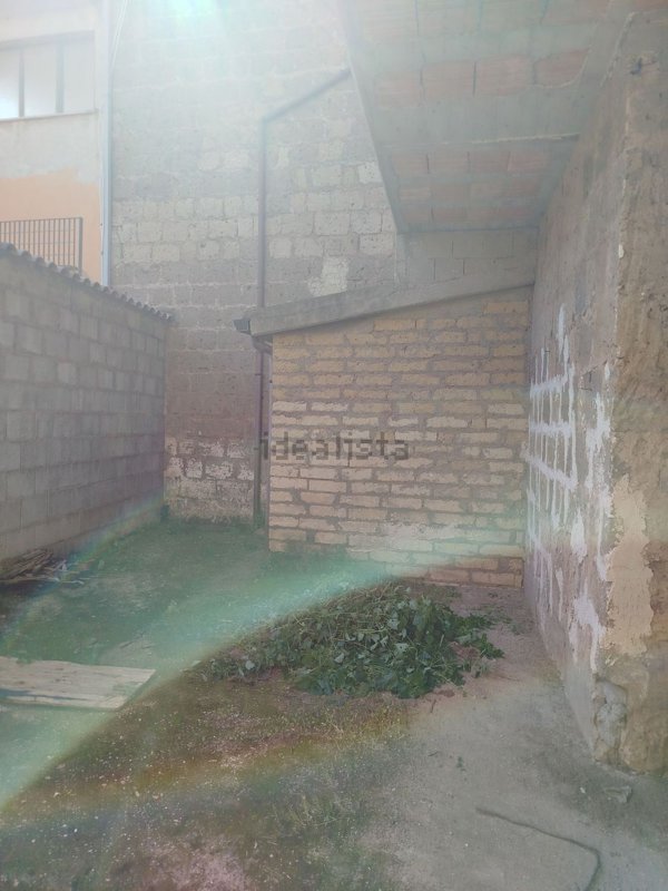 esavano in vendita a Sparanise