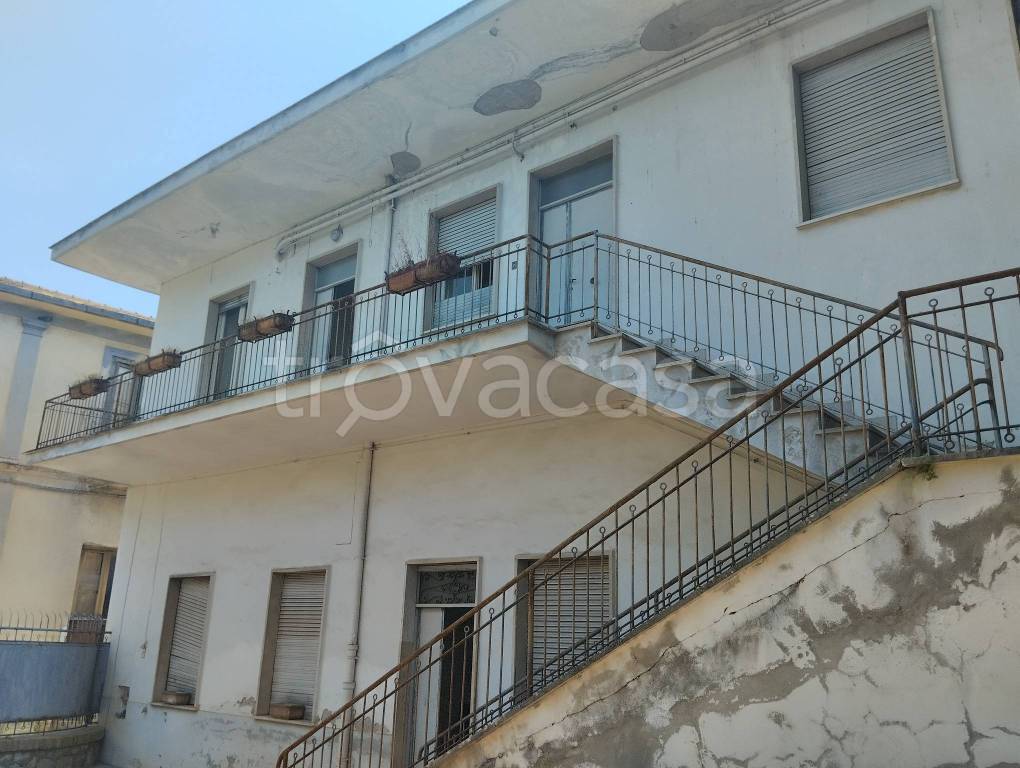 casa indipendente in vendita a Sparanise