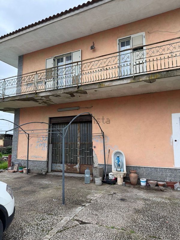 quadrivano in vendita a Sparanise