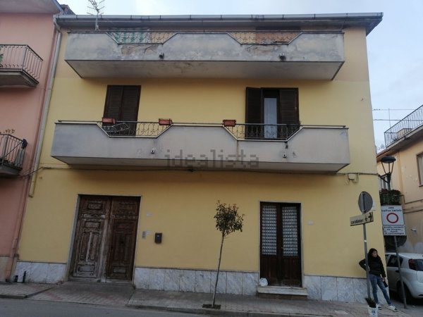 casa indipendente in vendita a Sparanise