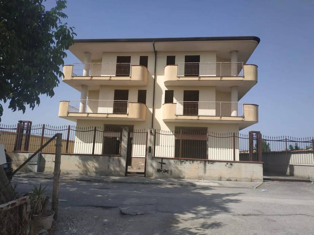 negozio in vendita a Succivo