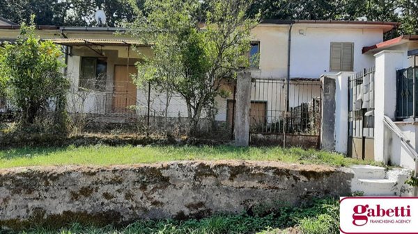 casa indipendente in vendita a Teano in zona Casi