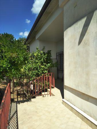 casa indipendente in vendita a Teano