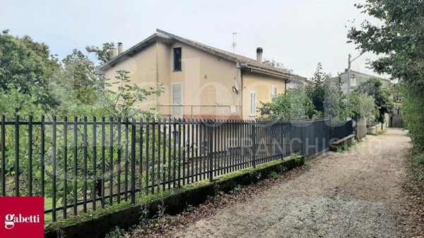 casa indipendente in vendita a Teano in zona Casafredda