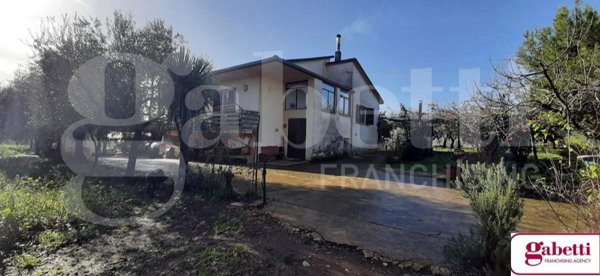 casa indipendente in vendita a Teano