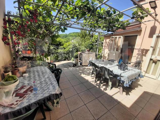 casa indipendente in vendita a Teano in zona Casafredda
