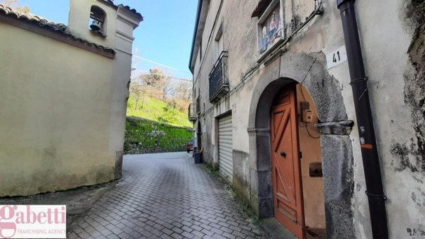 casa indipendente in vendita a Teano in zona Casamostra